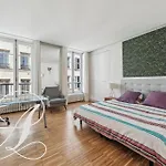 Philosophy, Luxury Apartment For 6 In Madeleine
