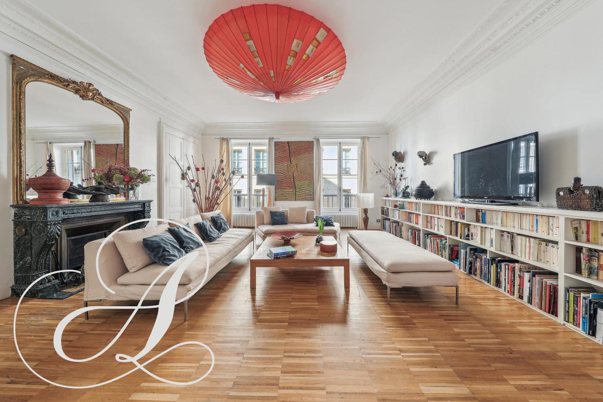 Philosophy, Luxury For 6 In Madeleine Apartment